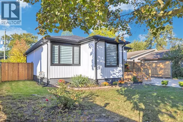 Windsor, ON N8S3M4,937 LAUZON ROAD