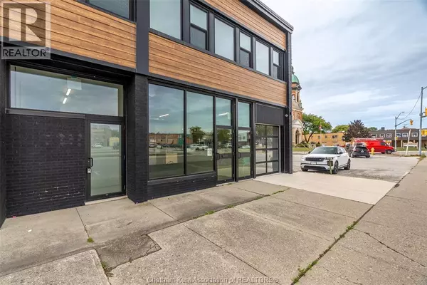 Chatham, ON N7M1J3,146 Wellington ST West #2&3