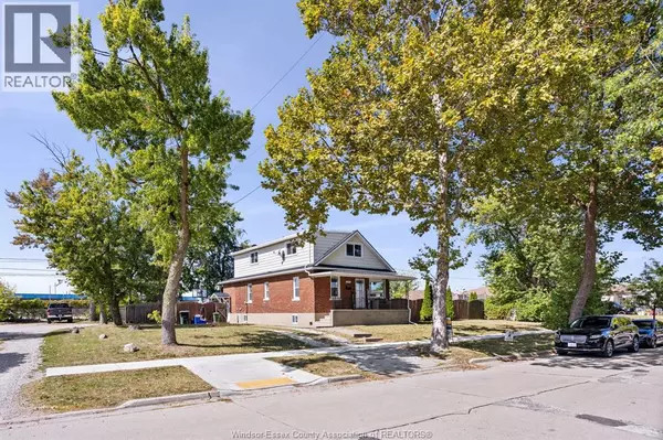 Windsor, ON N8W3Z8,2699 ALEXIS