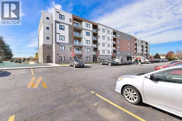 Lasalle, ON N9H0M2,4578 HURON CHURCH LINE RD #202