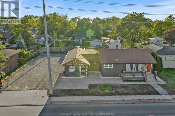 3225 WALKER ROAD, Windsor, ON N8W3E7