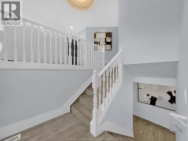 Kingsville, ON N9Y3S5,847 LAWNDALE AVENUE