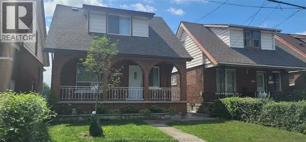1035 ELM AVENUE, Windsor, ON N9A5H8