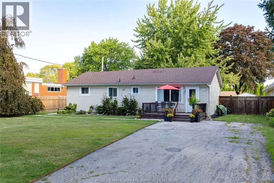 14218 TECUMSEH, Tecumseh, ON N8N1M7
