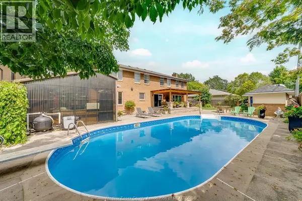 Windsor, ON N9E3N4,3737 HUNTINGTON AVENUE