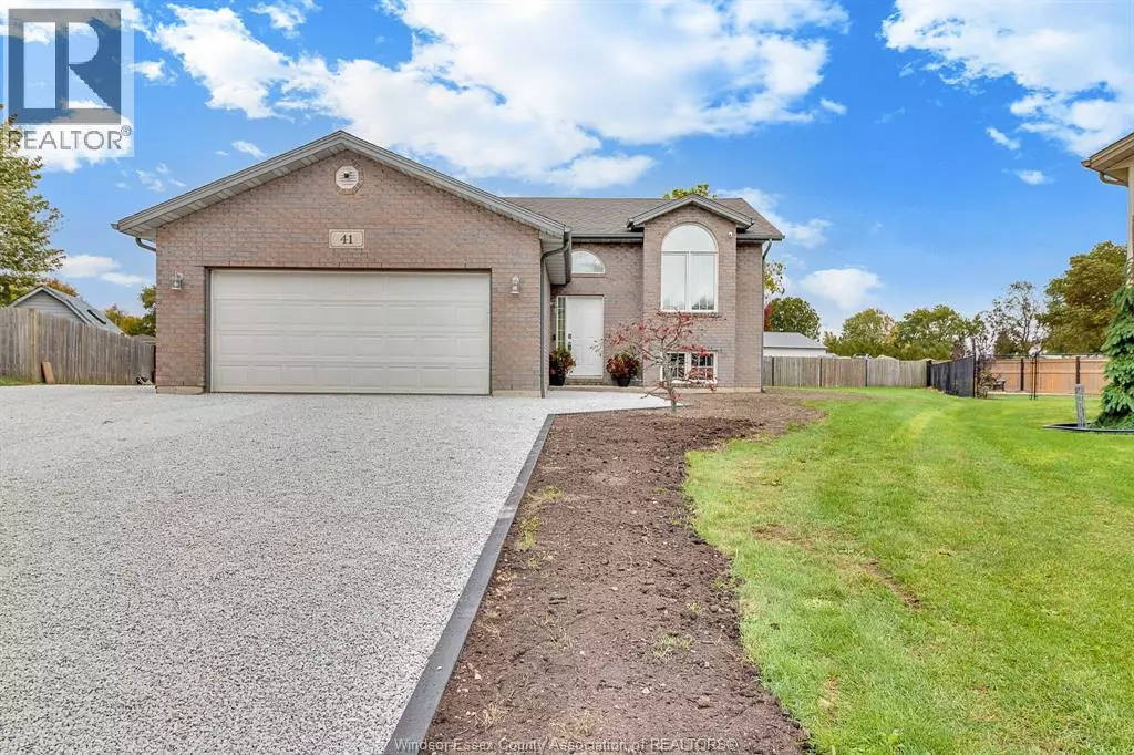 Colchester, ON N0R1G0,41 LAURA CRESCENT