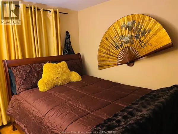 Windsor, ON N8S2S5,1185 SUMACH