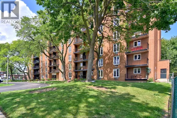 6520 THORNBERRY #155, Windsor, ON N8T2X2