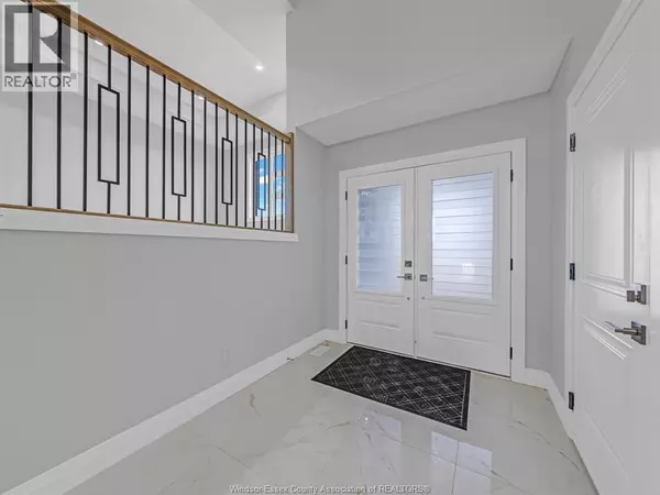 Tecumseh, ON N0R1K0,5245 AIDEN AVENUE