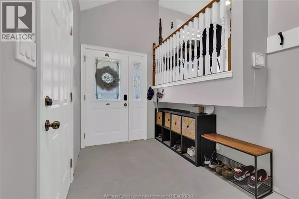 Essex, ON N8M2T5,209 Irwin #9