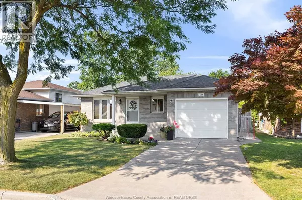 Windsor, ON N8W5N5,2619 GEM AVENUE