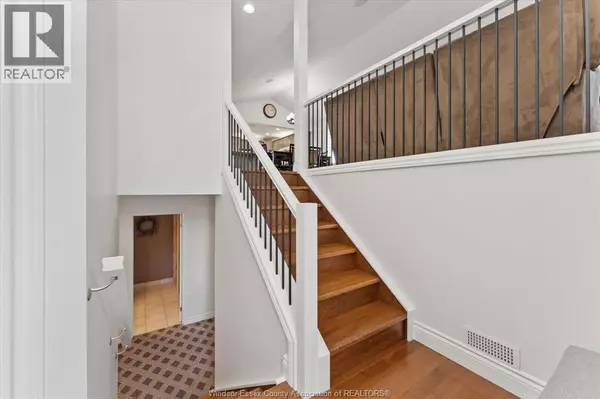 Windsor, ON N9G2P2,1043 SOCRATES CRESCENT