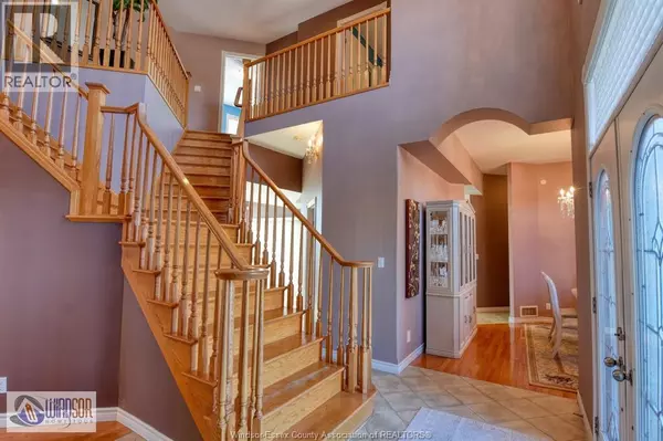 Lakeshore, ON N8L0A1,500 CLYDESDALE COURT