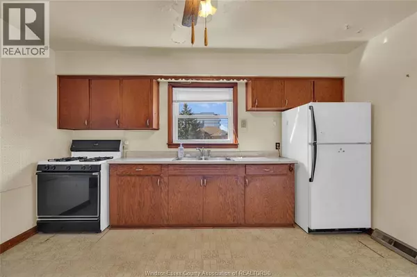 Windsor, ON N8T3P8,3326 Lauzon ROAD