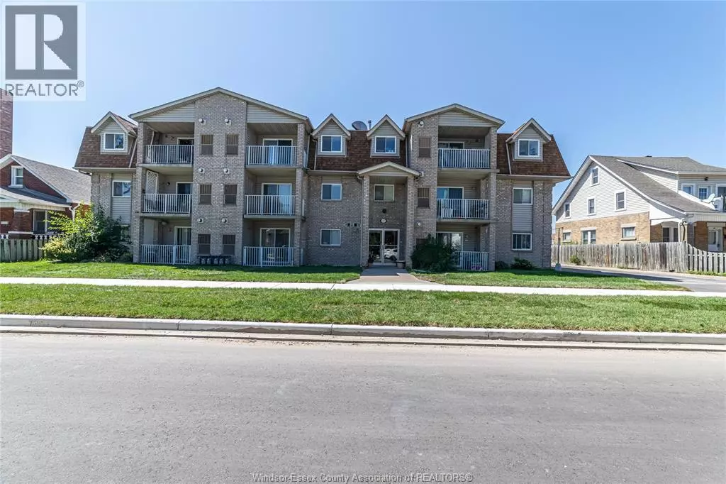 Windsor, ON N8X4L8,1323 LANGLOIS AVE #105