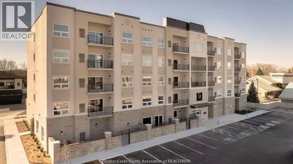 1740-A SPRUCEWOOD AVE #302, Lasalle, ON N9J0E6