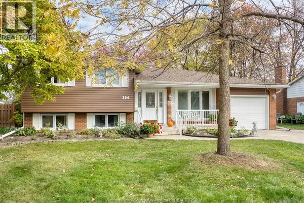 Tecumseh, ON N8N2Z2,304 Fairway CRESCENT