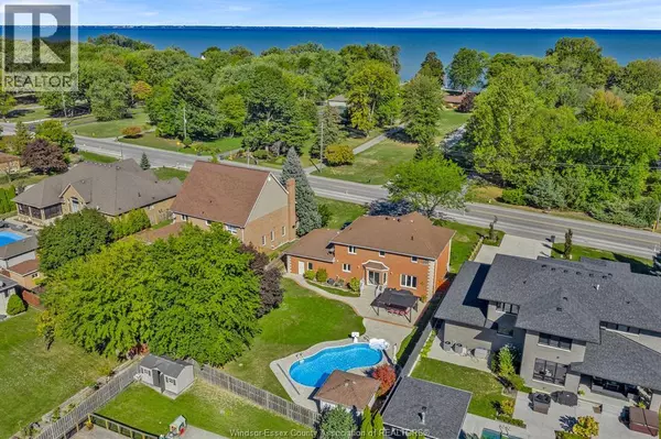 Lakeshore, ON N0R1A0,633 OLD TECUMSEH ROAD East