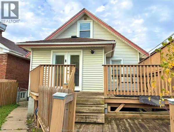 Windsor, ON N8W2N3,1794 GLADSTONE