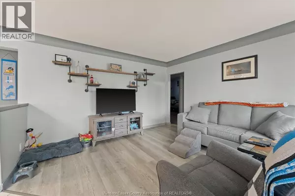 Amherstburg, ON N9V1B2,355 ALMA STREET