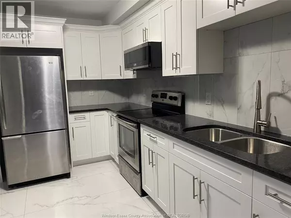 Windsor, ON N9E1T3,3515 DOUGALL