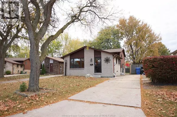 Windsor, ON N8R2B1,3125 LOCUST COURT