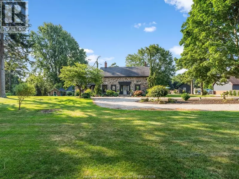 1203 Seacliff DRIVE East, Kingsville, ON N9Y2M1