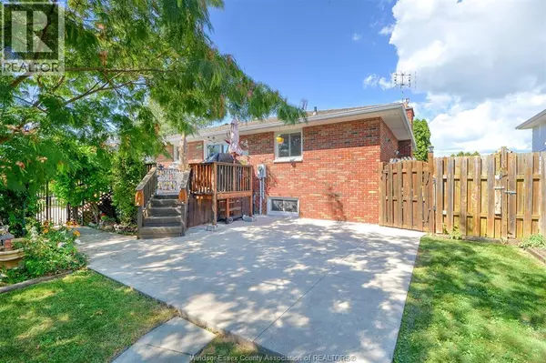 Amherstburg, ON N9V3E8,407 RICHMOND