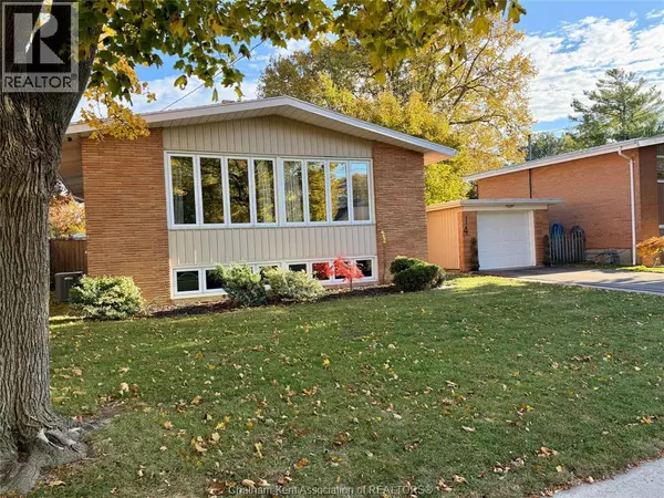 Chatham, ON N7M4C7,14 MacMillan CRESCENT