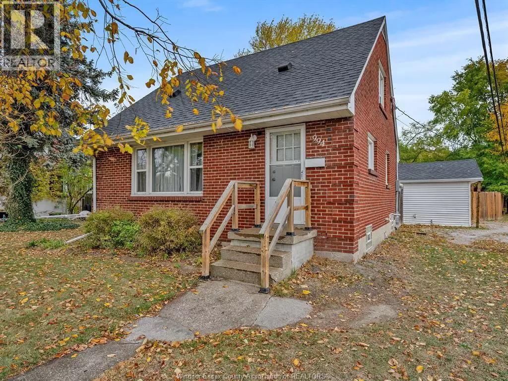 Windsor, ON N8S2T2,994 HOMEDALE BOULEVARD
