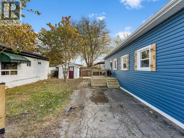 Maidstone, ON N8N2P4,65 SUNCREST DRIVE