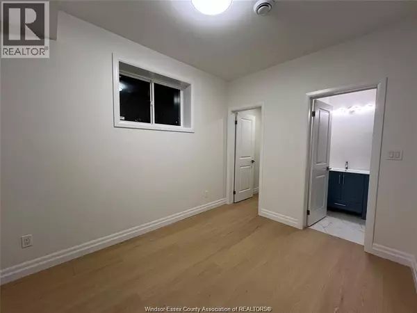 Windsor, ON N9B2H3,348 CAMPBELL #Unit A2