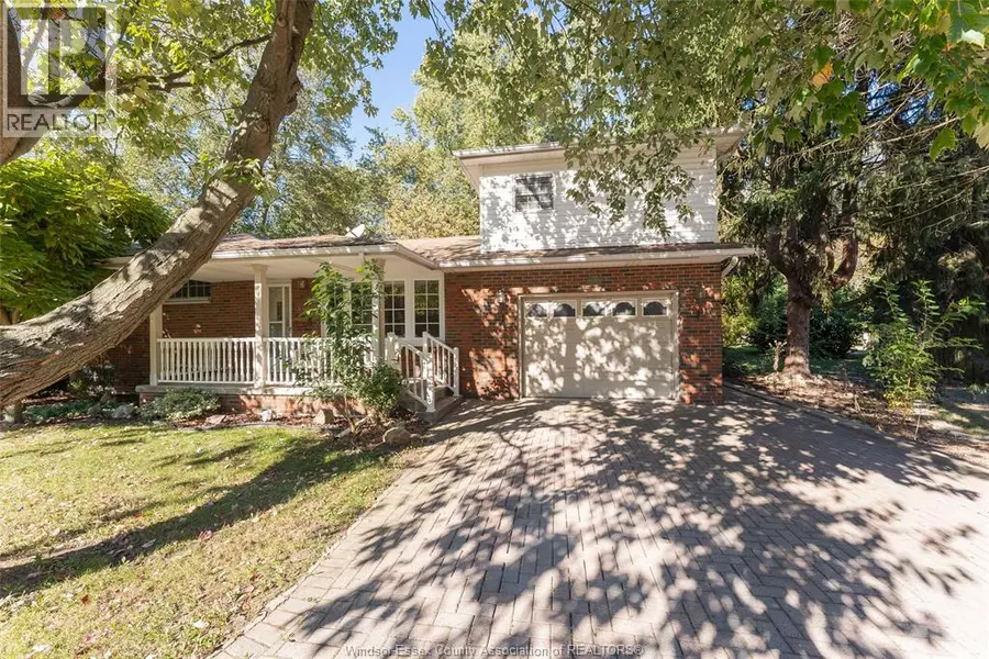 1005 BOUFFARD, Lasalle, ON N9J1G8