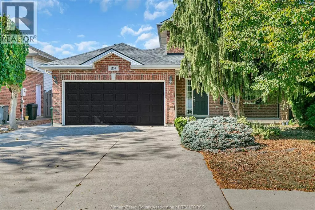 Windsor, ON N8P1R2,1459 CLOVER AVENUE