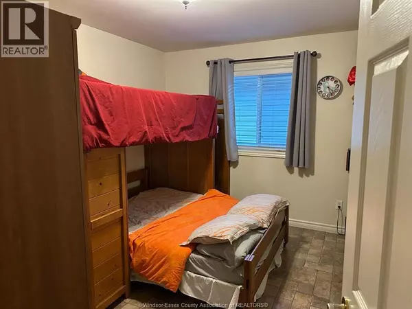 Windsor, ON N9E4Z1,2412 ASKIN AVENUE