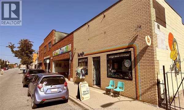 Windsor, ON N8Y2P8,1018 DROUILLARD ROAD