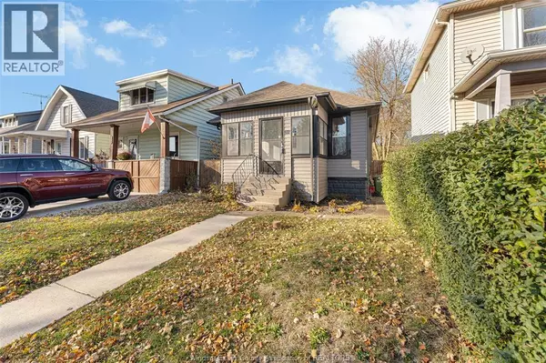 Windsor, ON N8X1B2,384 Ellis STREET West