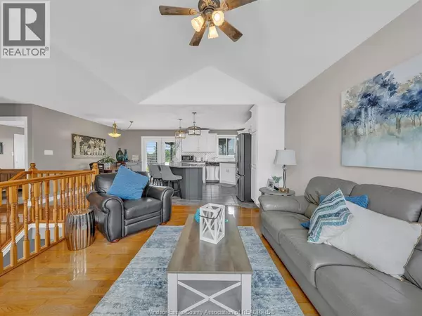 Belle River, ON N0R1A0,611 ROBERT COURT