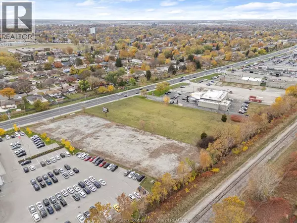 Windsor, ON N8R1A8,10982 TECUMSEH ROAD East