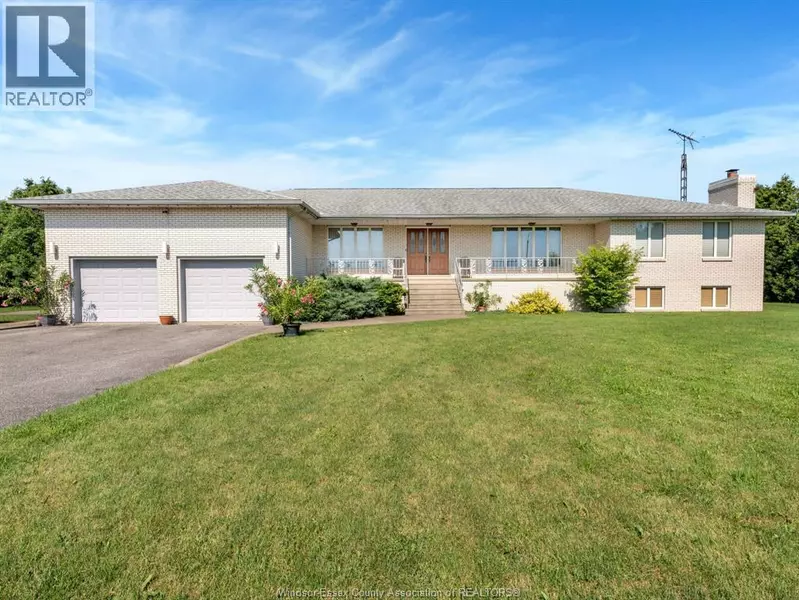 4155 MANNING ROAD, Tecumseh, ON N0R1K0