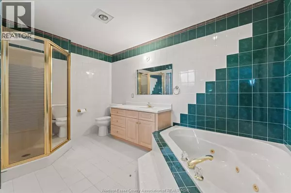 Lasalle, ON N9H1N8,5753 BISHOP STREET