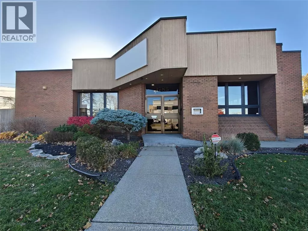 Windsor, ON N8W3J9,1785 TURNER