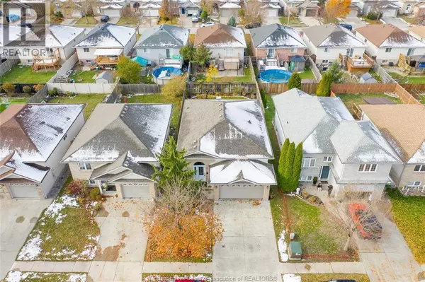 Windsor, ON N8N1M2,2473 KATELLA AVENUE