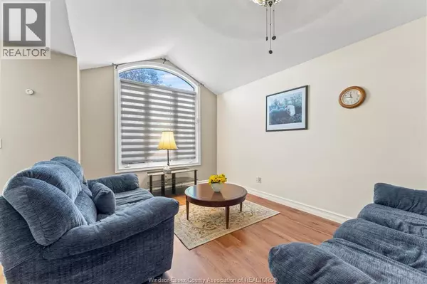 Lakeshore, ON N0R1A0,853 SOUTHWOOD DRIVE