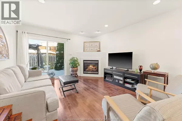 Windsor, ON N8P1T8,1526 LAKEVIEW AVENUE