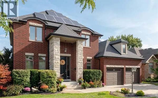 425 Superior, Lasalle, ON N9J3Z5