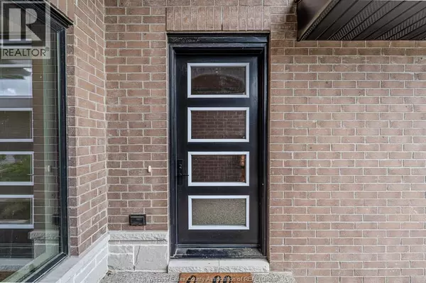 Windsor, ON N6E3N7,526 LILY MAC