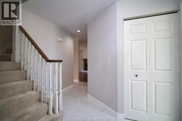 Chatham, ON N7L5M2,199 GARDEN PATH