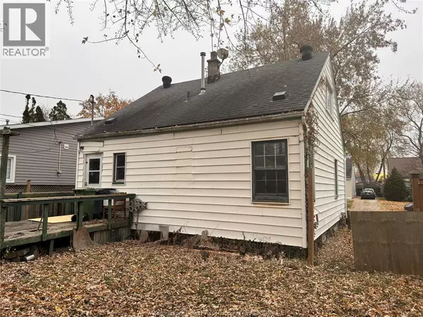 Windsor, ON N8W2C9,2351 Elsmere