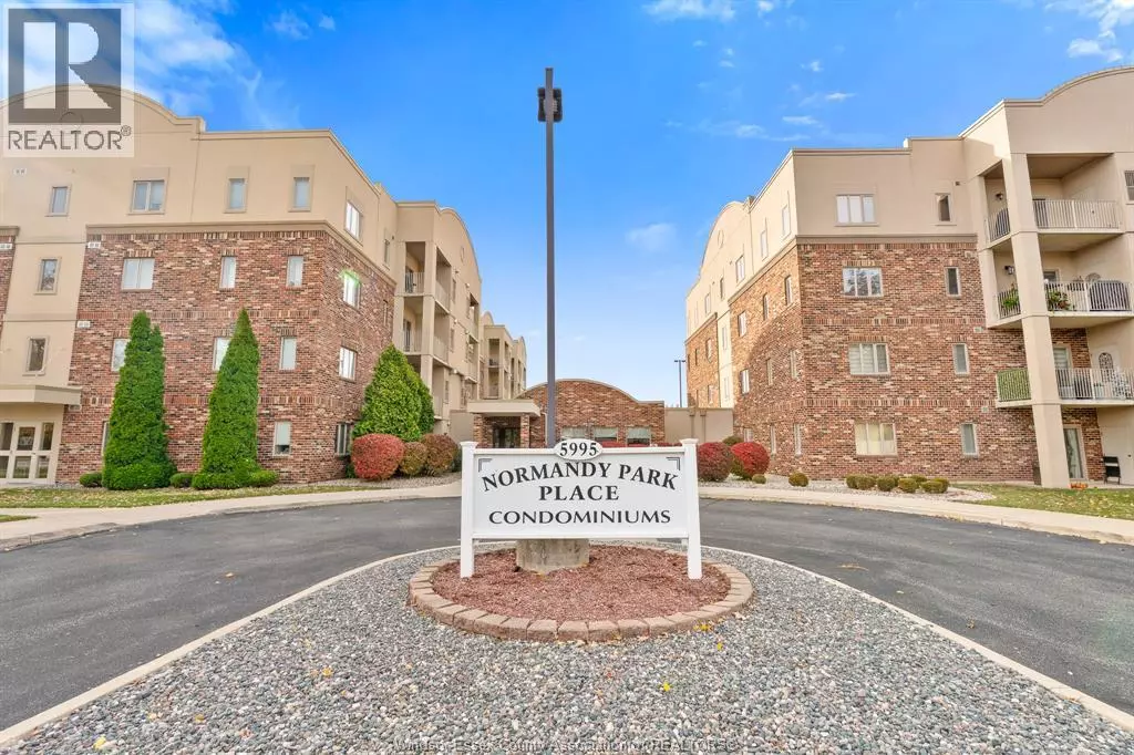 Lasalle, ON N9H2P1,5995 Ellis St #107